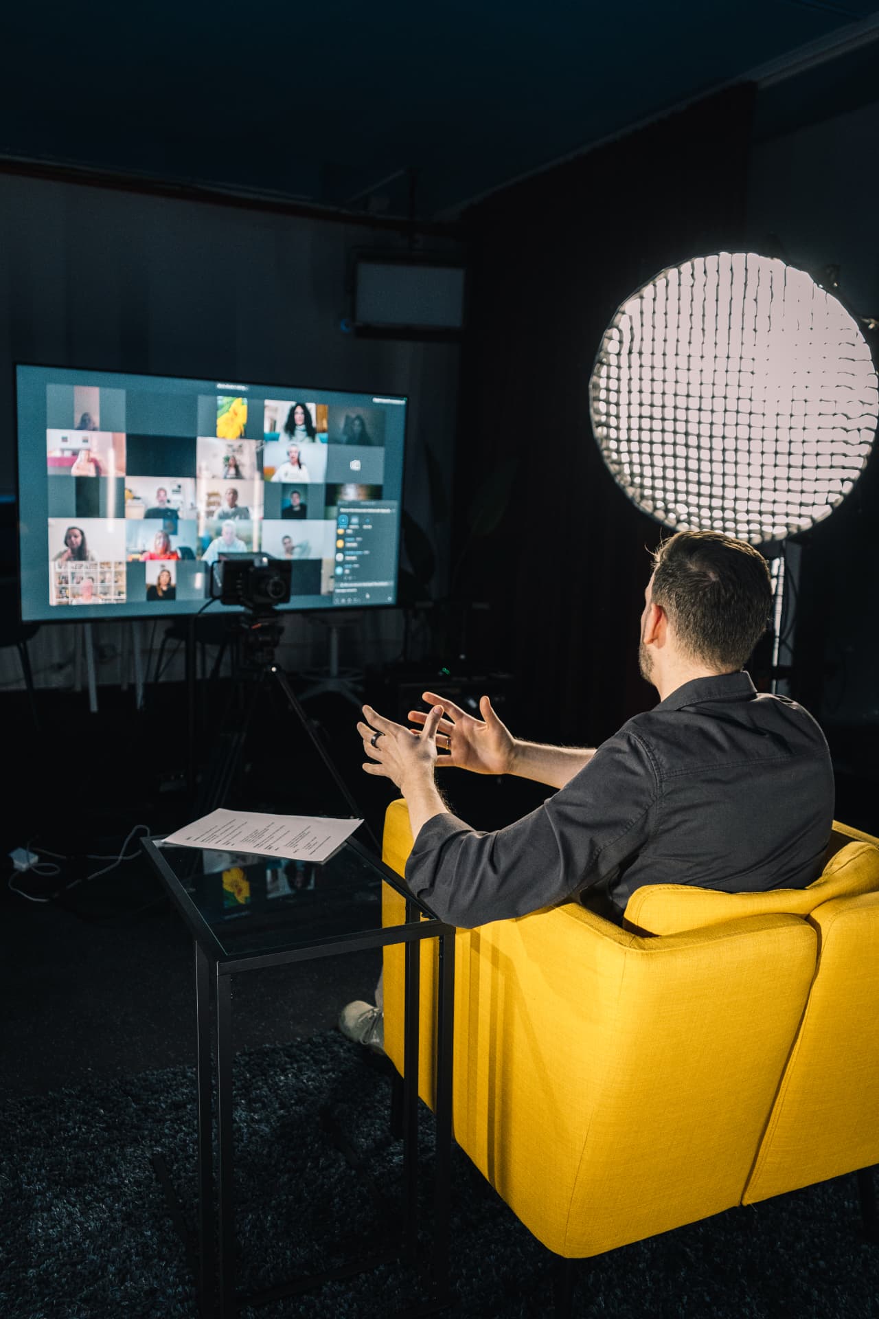 Alexis talking with participants on the Zoom screen from the studio