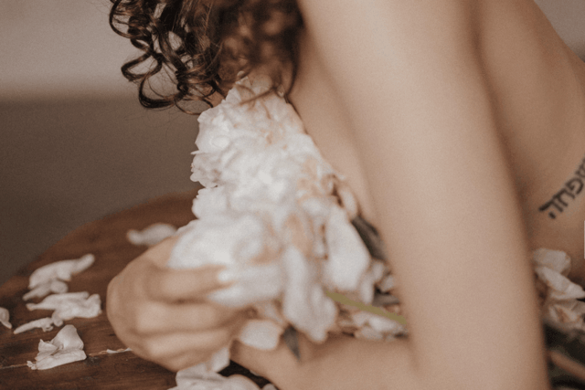 2 Tantric massages to improve connection and intimacy