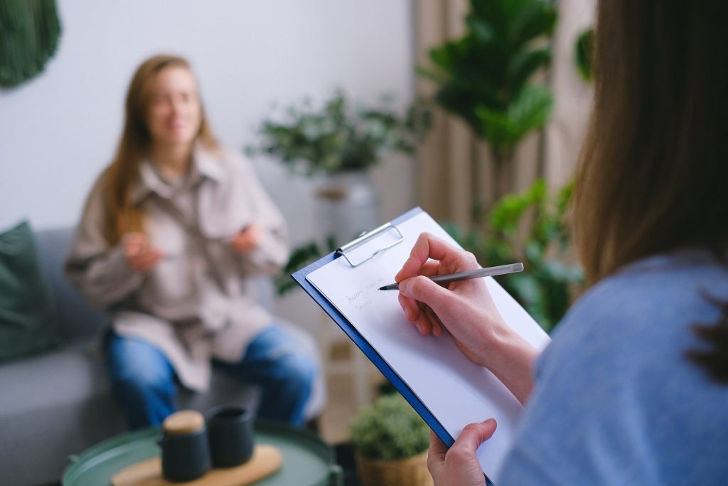 Somatic psychotherapy tools: resourcing, titration and pendulation